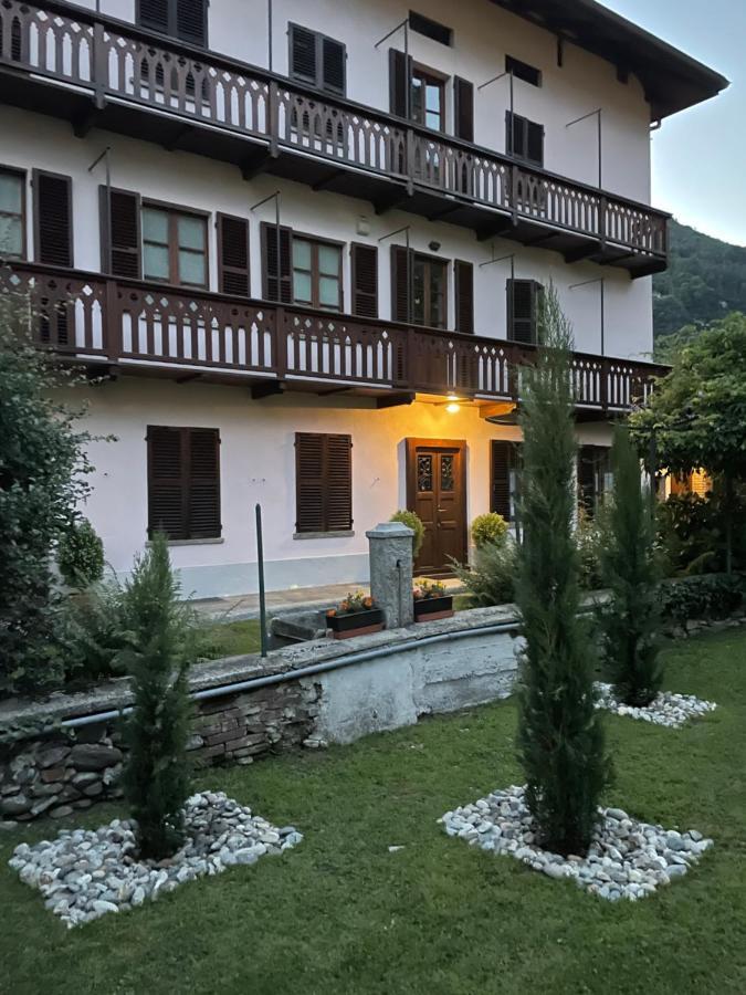Dimora Fiorita Junior My Holiday Home Varallo Esterno foto