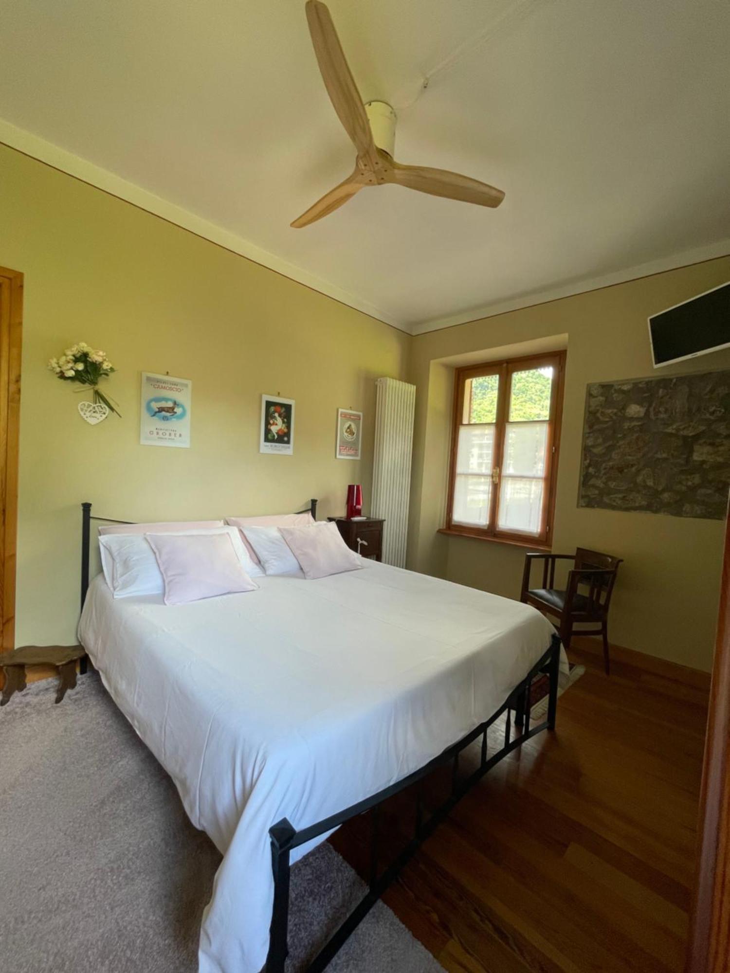 Dimora Fiorita Junior My Holiday Home Varallo Esterno foto